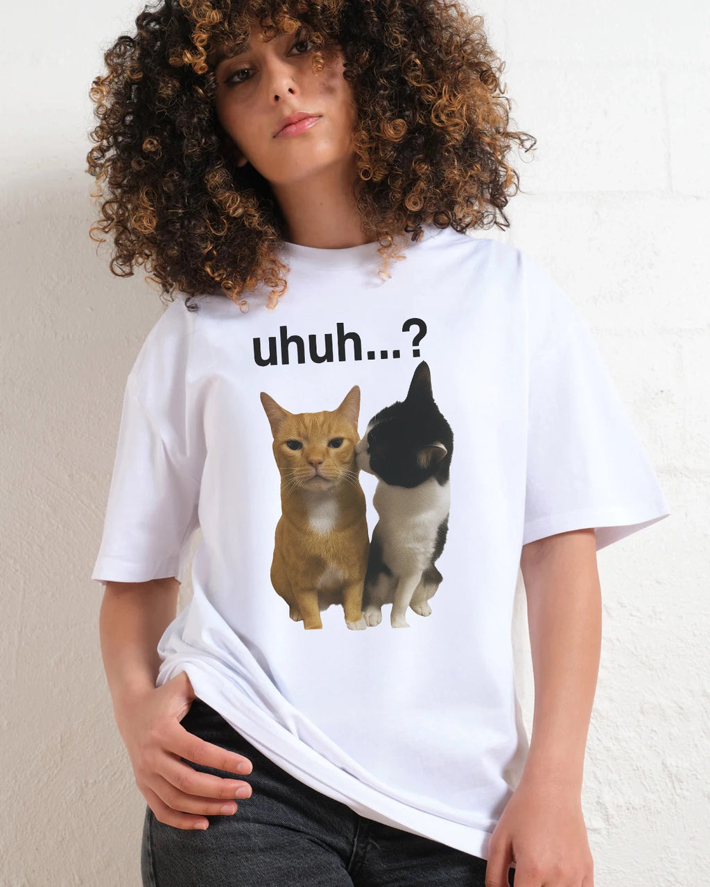 Uhuh Cat Kiss Tee